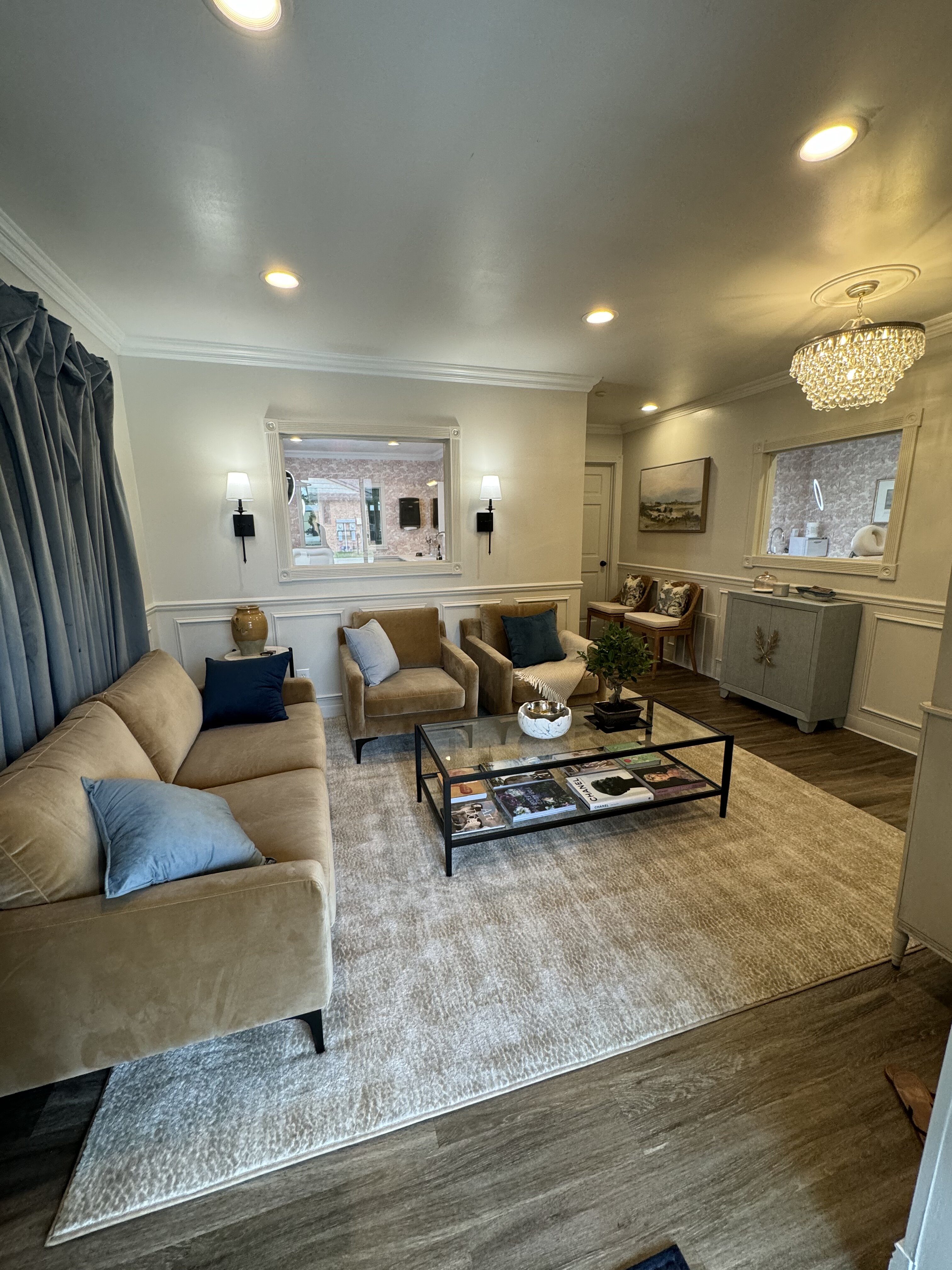 Bright client lounge at the Glammed Up Aesthetics studio